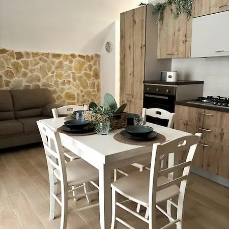 Nyaraló Mariposa Manfredonia