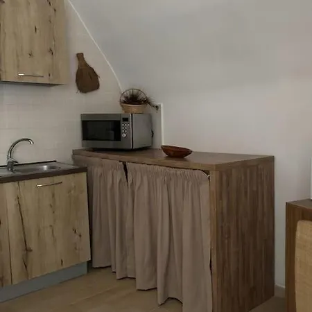 Nyaraló Mariposa Manfredonia